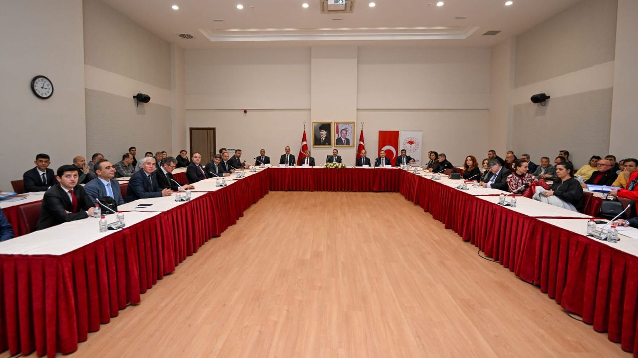 Tarımsal Kuraklık İl Kriz Merkezi Toplantısı Vali Aktaş Başkanlığında Yapıldı