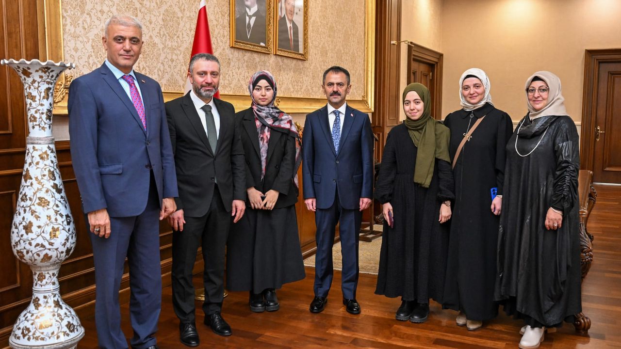 Mehmet Akif Ersoy Kız AİHL’den Vali Aktaş’a Ziyaret