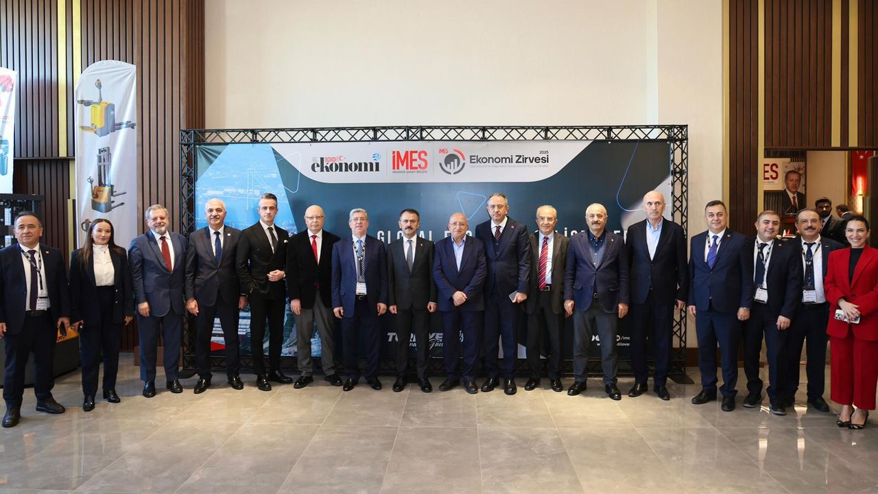 Vali İlhami Aktaş, İMES Ekonomi Zirvesi’nde Küresel Gelişmeleri Değerlendirdi