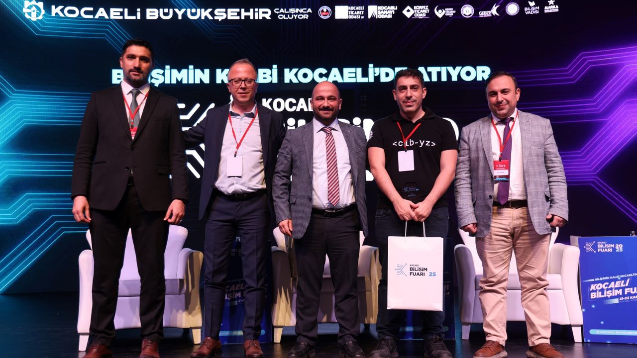 Kocaeli Bilişim Fuarı’nda Yapay Zekâ Çağı ve Siber Güvenlik Masaya Yatırıldı