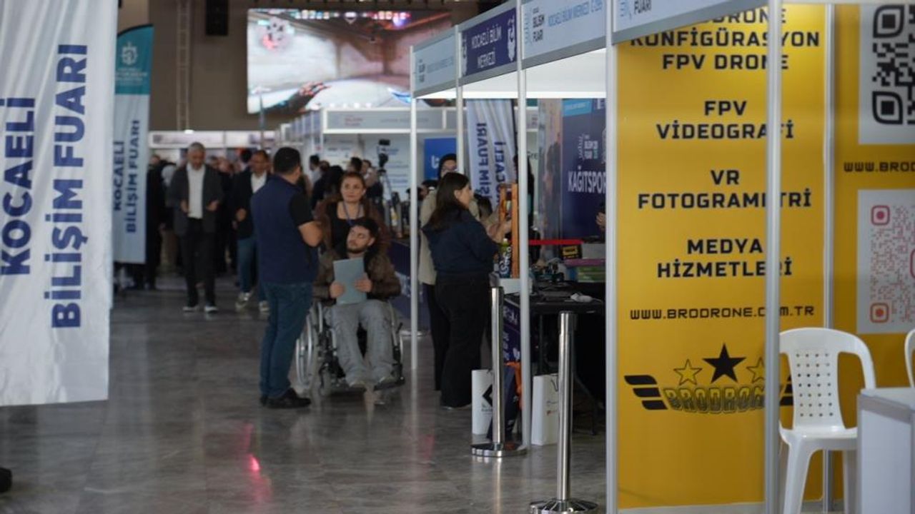 “Bizi tehdit edemez çünkü duygusu yok” diyen profesörden yapay zekaya soğukkanlı analiz