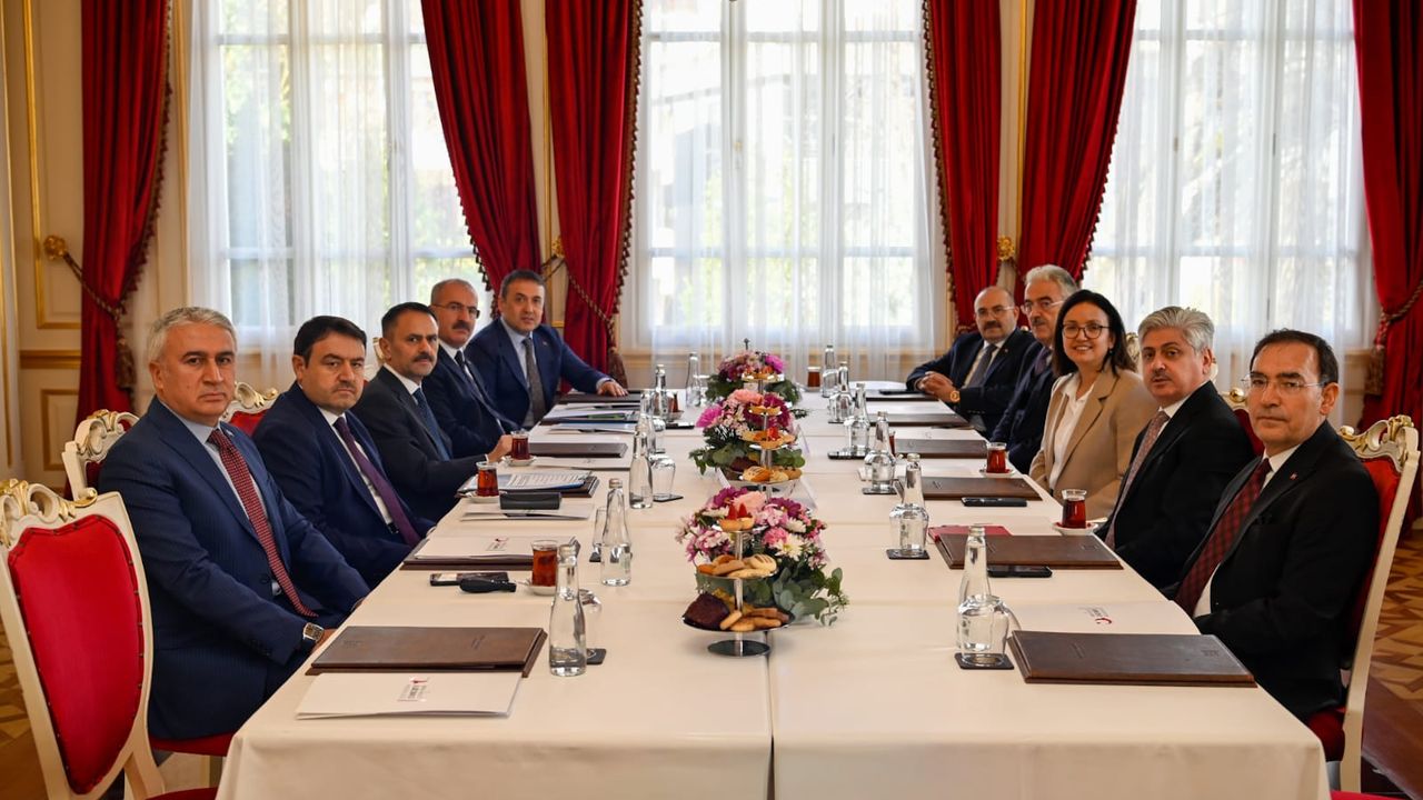 Vali İlhami Aktaş, Düzensiz Göçle Mücadele Koordinasyon Toplantısı’na katıldı