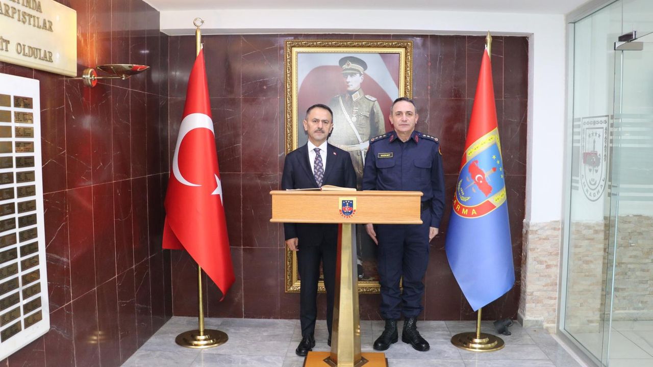 Vali İlhami Aktaş’tan Kocaeli Jandarmasına Başarı Belgesi