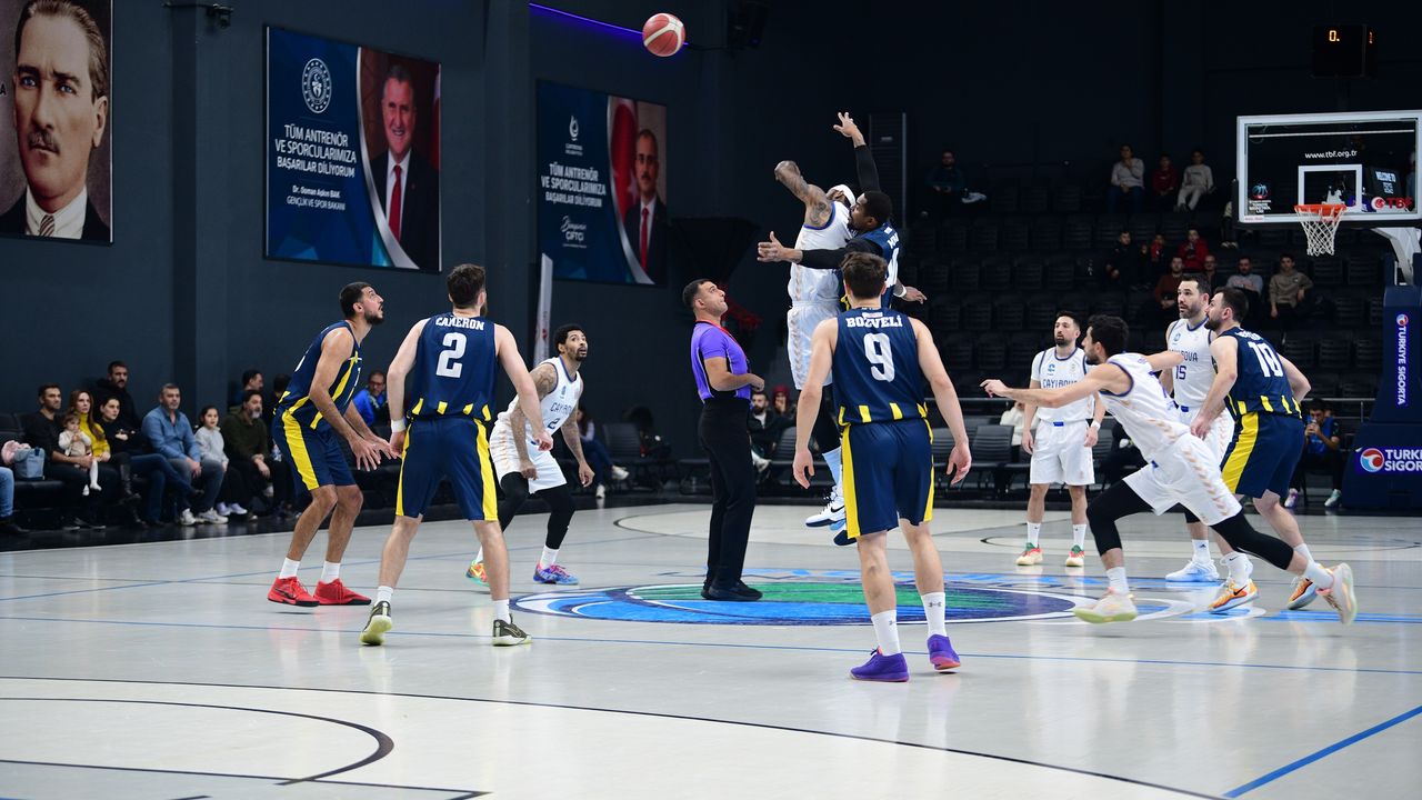 Liderlik yolunda kritik adım: Çayırova Belediyesi ilk yarıyı ikinci sırada tamamladı