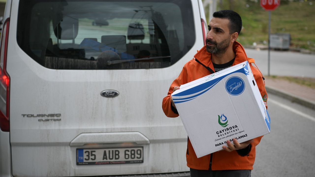 Çayırova Belediyesi 2025’te Sosyal Yardımlara Devam Etti