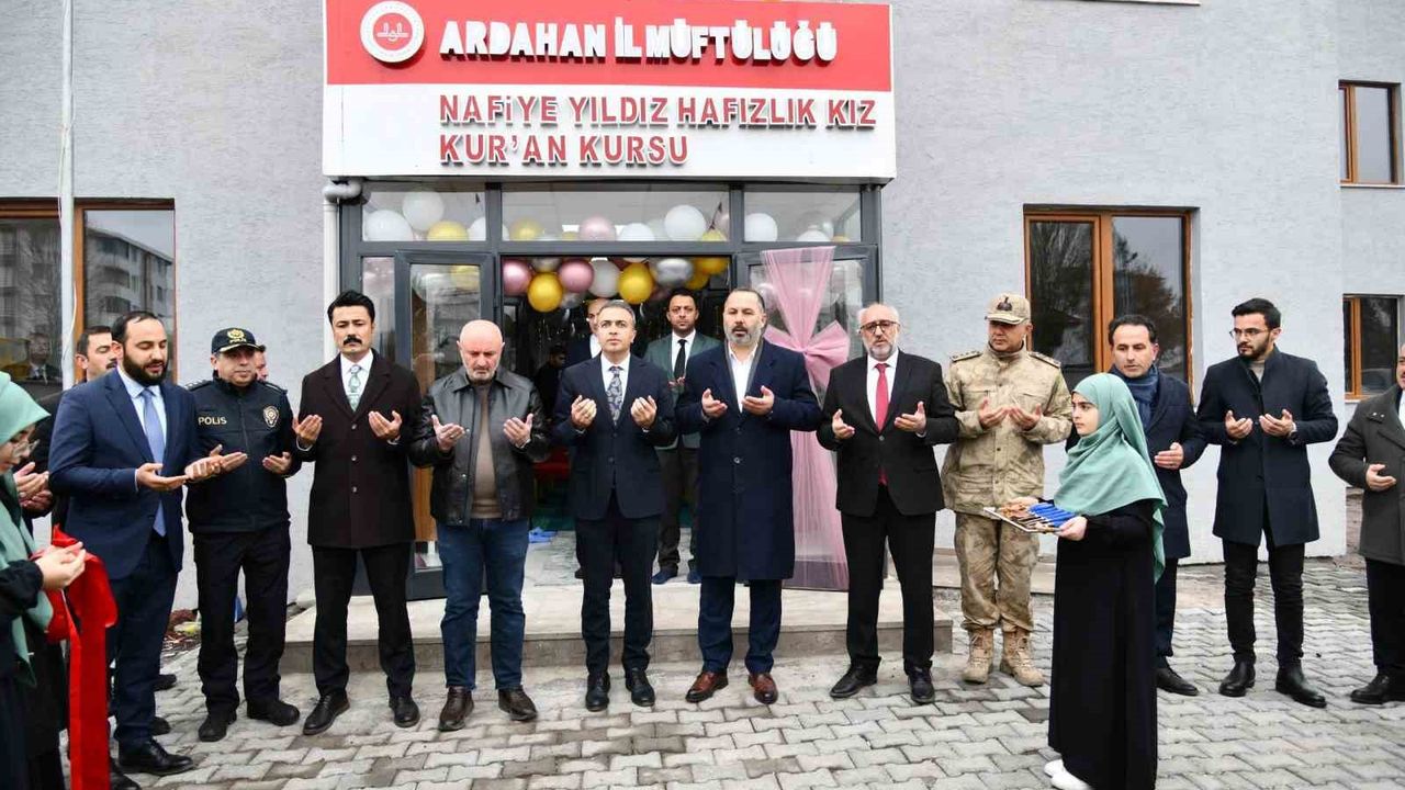 Kız Kur’an Kursu’nun açılışı yapıldı