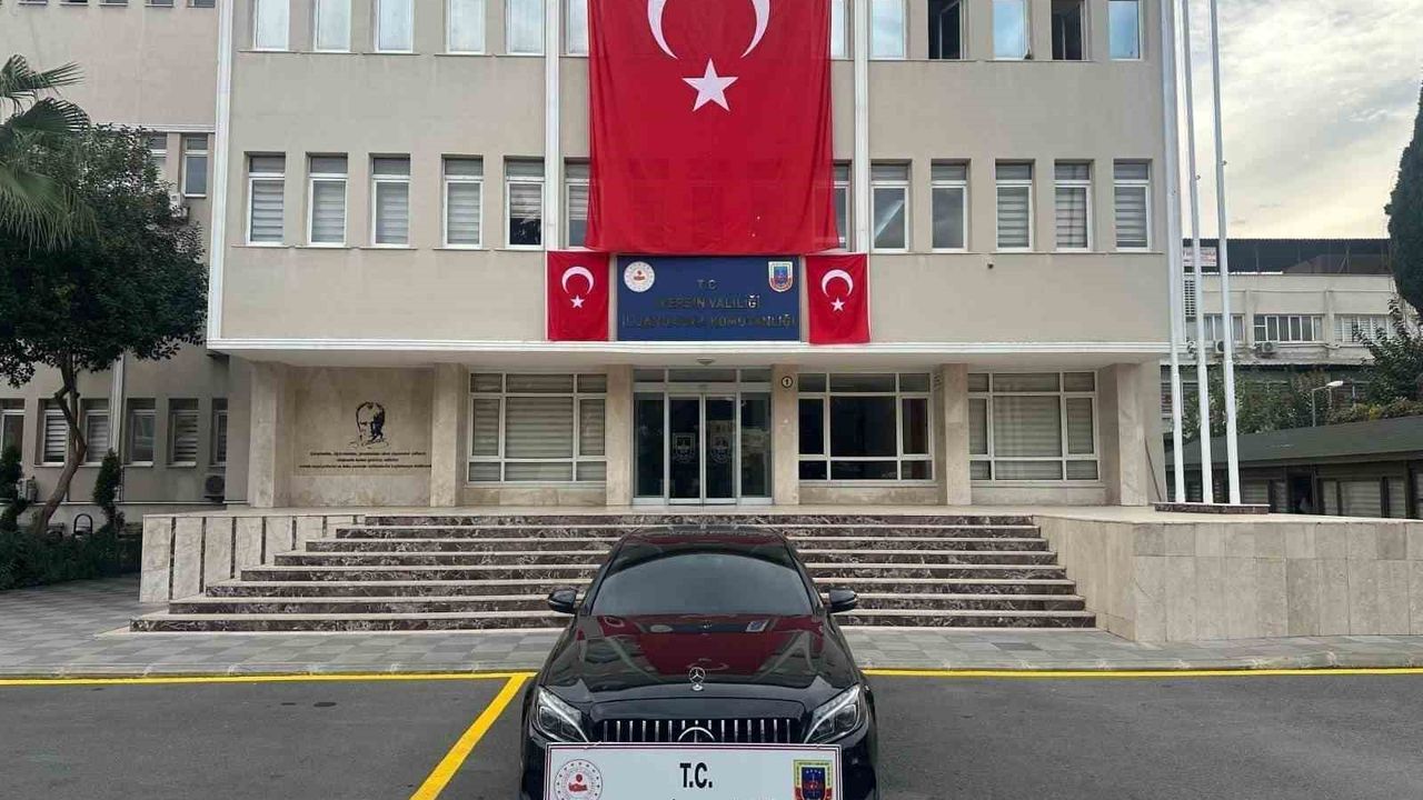 Mersin’de sosyal medya dolandırıcılarına jandarma operasyonu