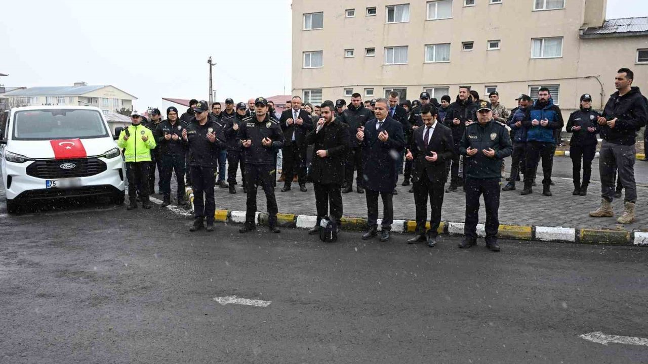 Emniyete tahsis edilen 20 yeni araç törenle hizmete alındı