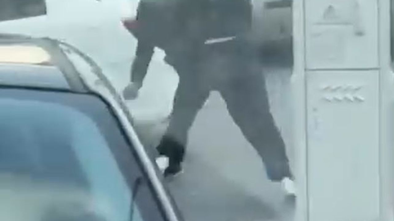 Başakşehir'de çocuk kavgası kamerada