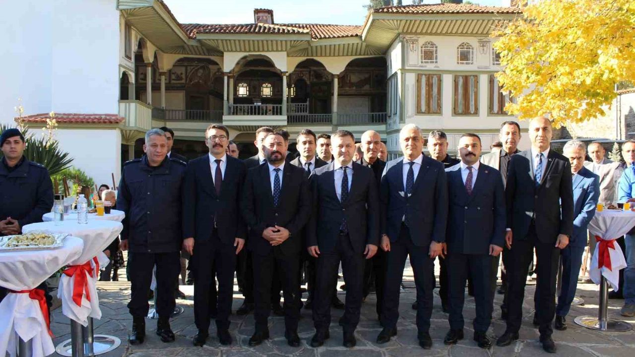 Ödemiş’te hükümlülerin el emeği eserleri Çakırağa Konağı’nda sergilendi