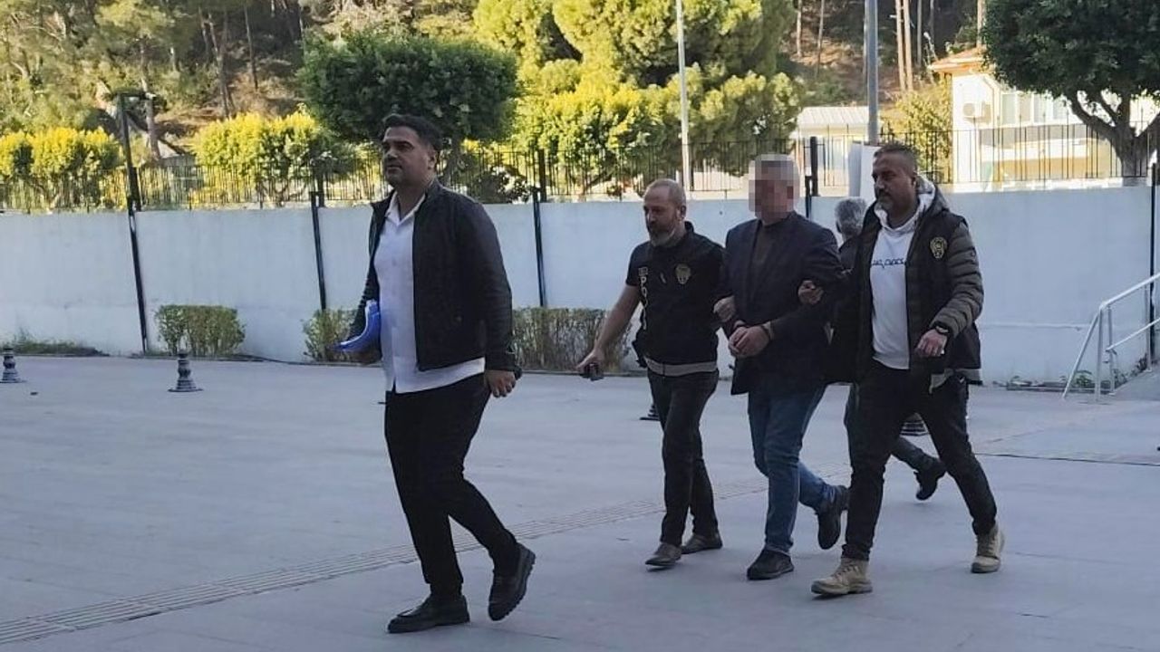 Markette tartıştığı 2 kişiyi öldüren cinayet zanlısı adliyeye sevk edildi