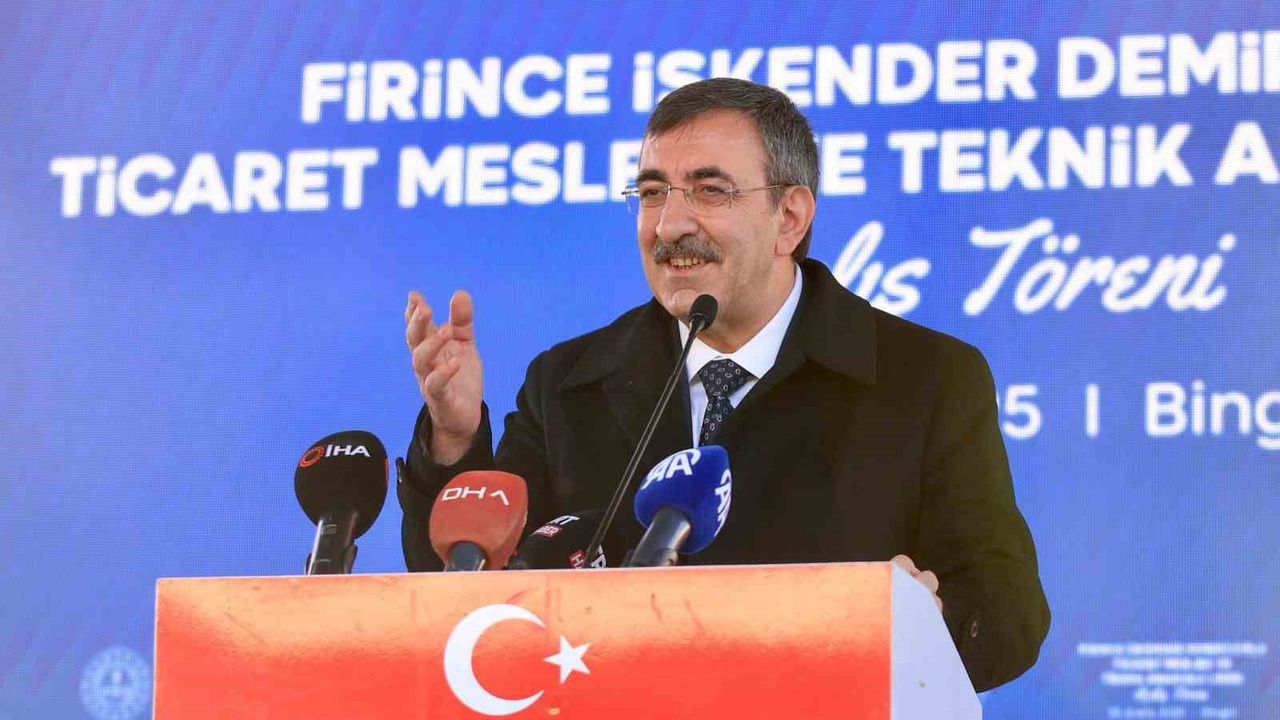 Cumhurbaşkanı Yardımcısı Yılmaz’dan Turizm Geliri Açıklaması