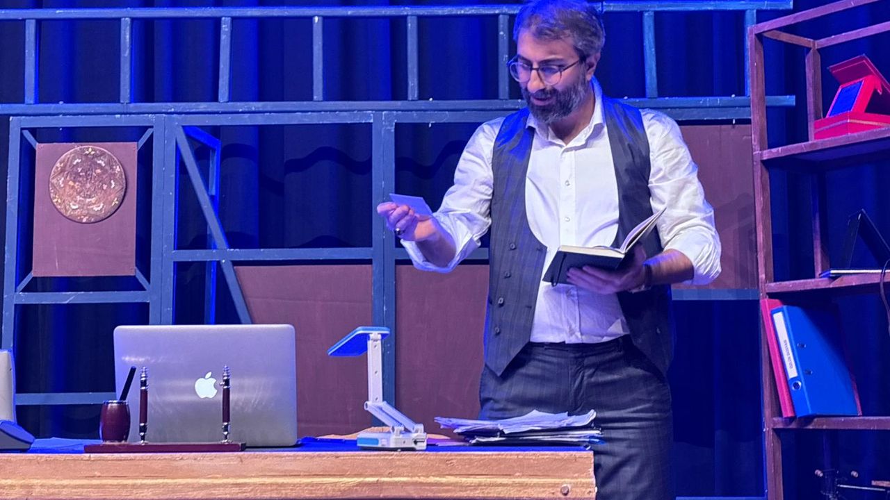 Başiskeleli Tiyatroseverler “Kırık Ayna”yı Beğendi