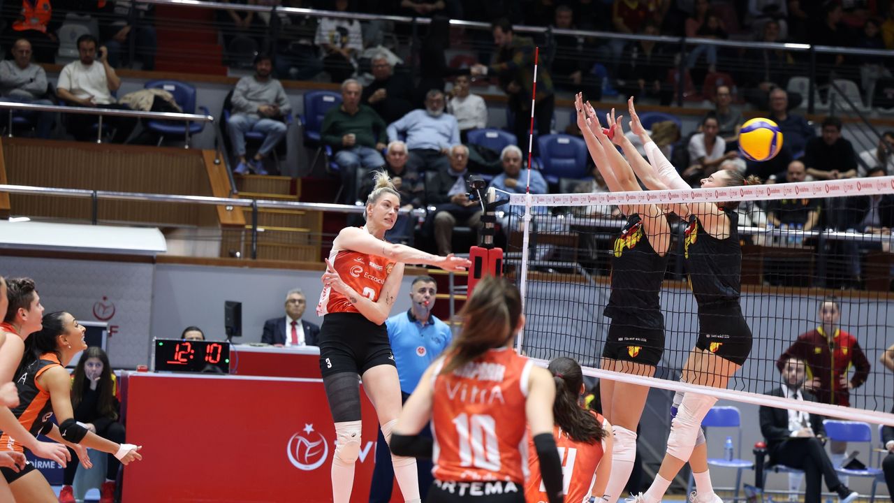 Eczacıbaşı Dynavit, Göztepe’ye set vermeden kazandı