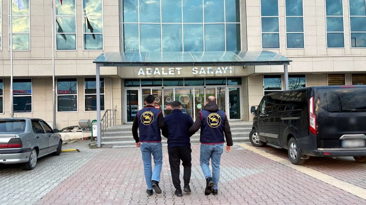 52 yıl kesinleşmiş hapsi olan şahıs Sakarya'da yakalandı
