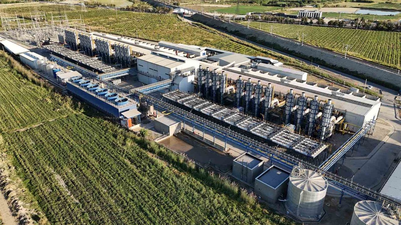 Aksa Enerji, Buhara’da Gençlere Spor Alanı Kazandırdı