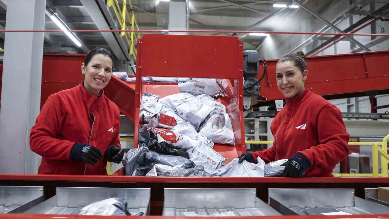 Aras Kargo 'Kırmızı Kahramanlar Saha Buluşması' gerçekleştirildi