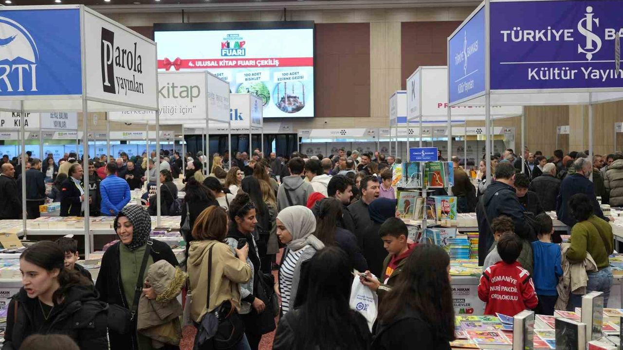 Bahçelievler Kitap Fuarı'nı 1,5 milyon kitapsever ziyaret etti