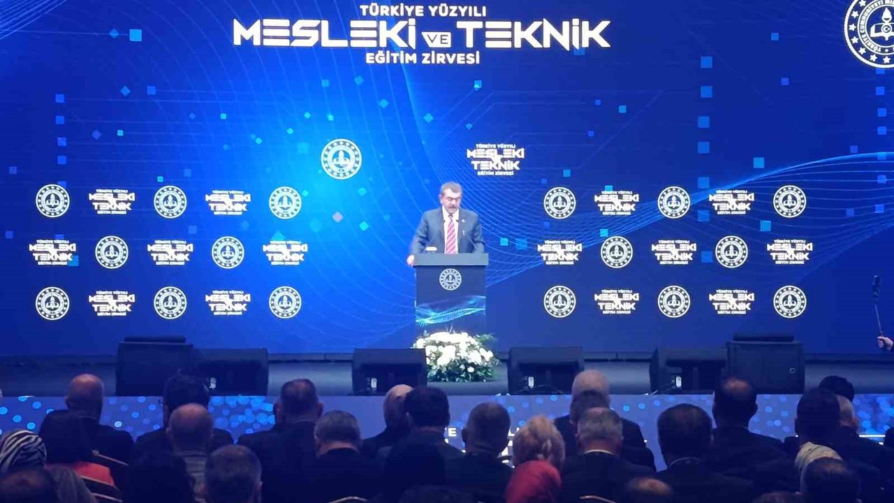 Bakan Tekin: 'Meslek 5.0 bir zihniyet değişimini temsil etmektedir'
