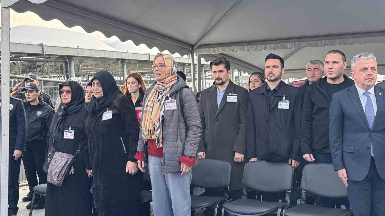 Beşiktaş Stadyumu Önündeki Terör Saldırısının 9. Yılında Hüzünlü Tören