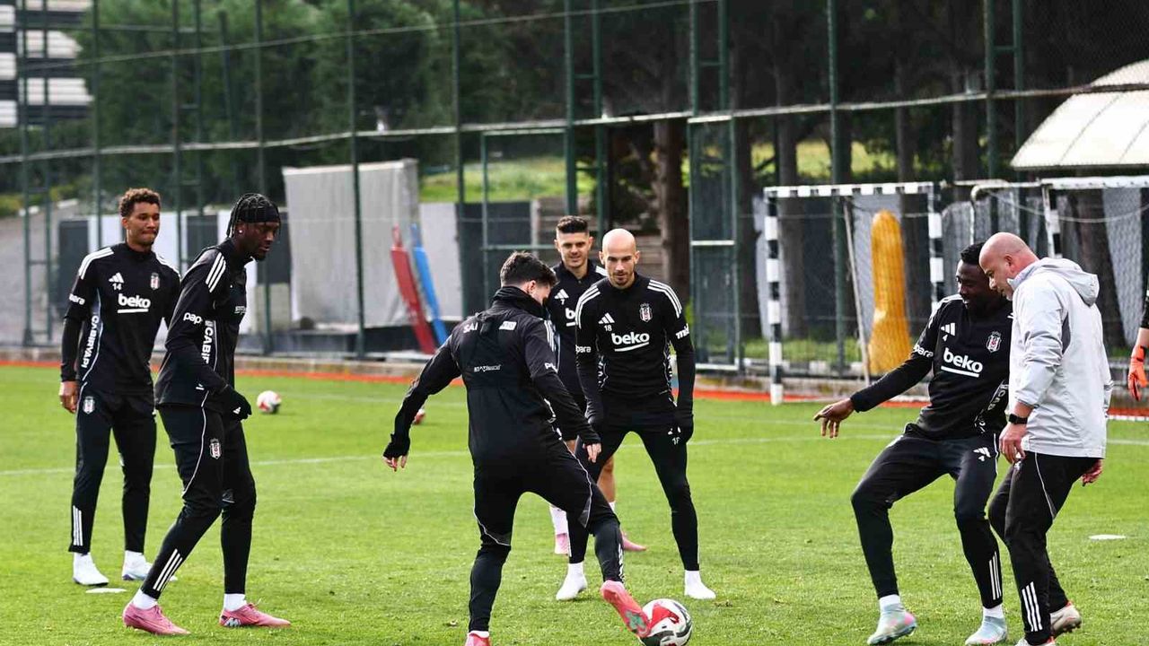 Siyah-Beyazlılar Trabzonspor Maçı Öncesi Son Antrenmanını Yaptı