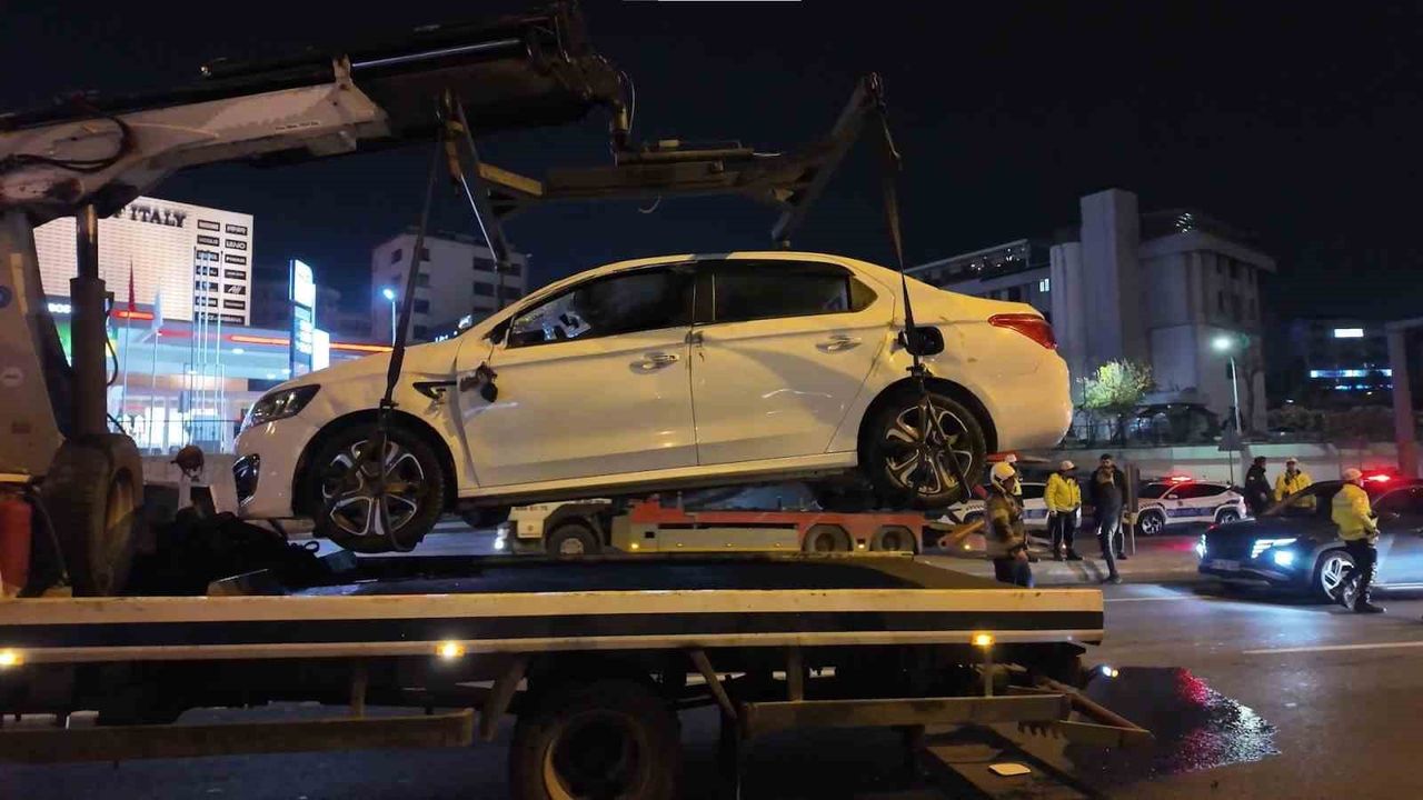 D-100’de makas dehşeti: Takla atan araç hurdaya döndü, sürücü yaralı kurtarıldı