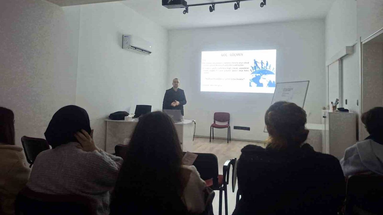 Kırılgan gruplar için farkındalık zamanı: Yakın Doğu Üniversitesi’nden önemli eğitim