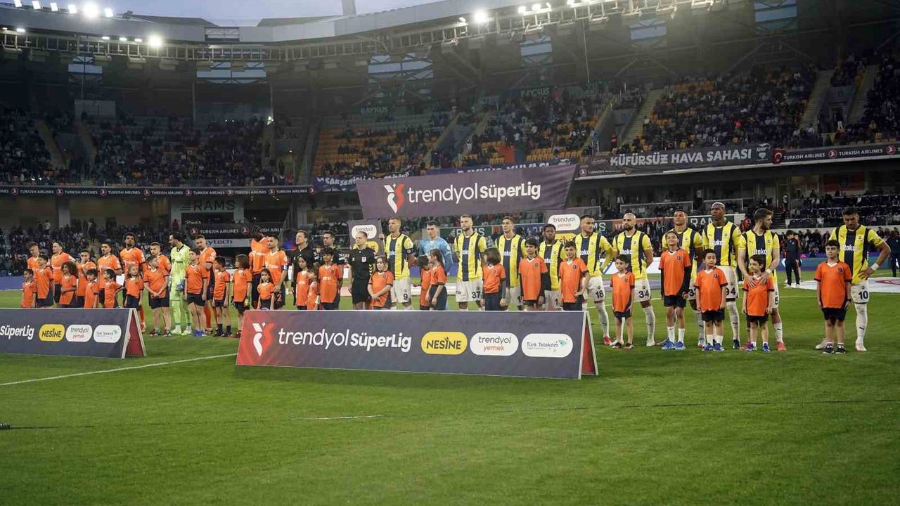 Fenerbahçe, Başakşehir'e konuk olacak