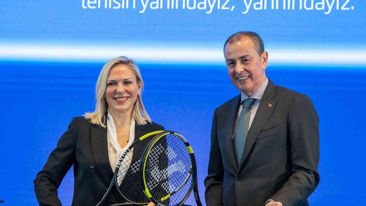 İş Bankası'ndan tenis sporuna destek