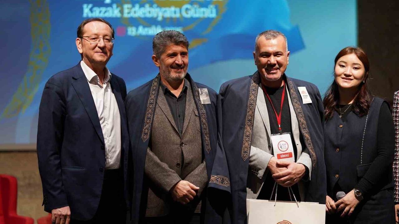 Tonyukuk’tan Abay’a uzanan miras: Kazak kültürü İstanbul’da gençlerle buluştu