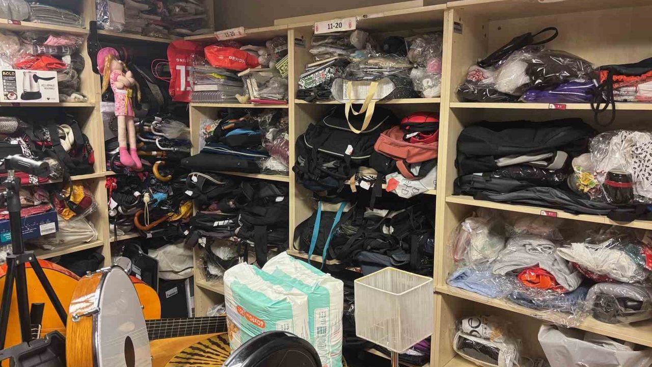 Gören İnanamadı: Toplu Taşımada Scooter ve Merdiven Unutuldu