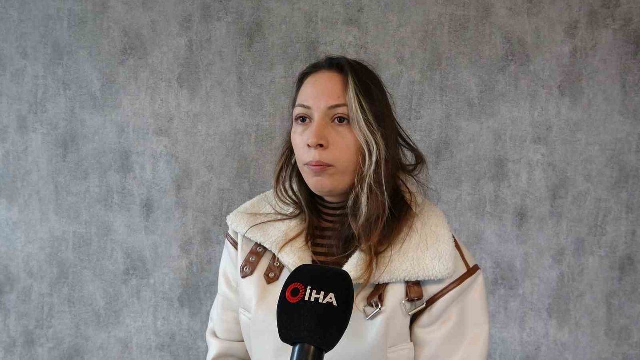 Muhtarla 'belge' kavgası yapan kadın: 'Bağırarak dışarı çıkmamı istedi, korkup sehpaya düştüm'