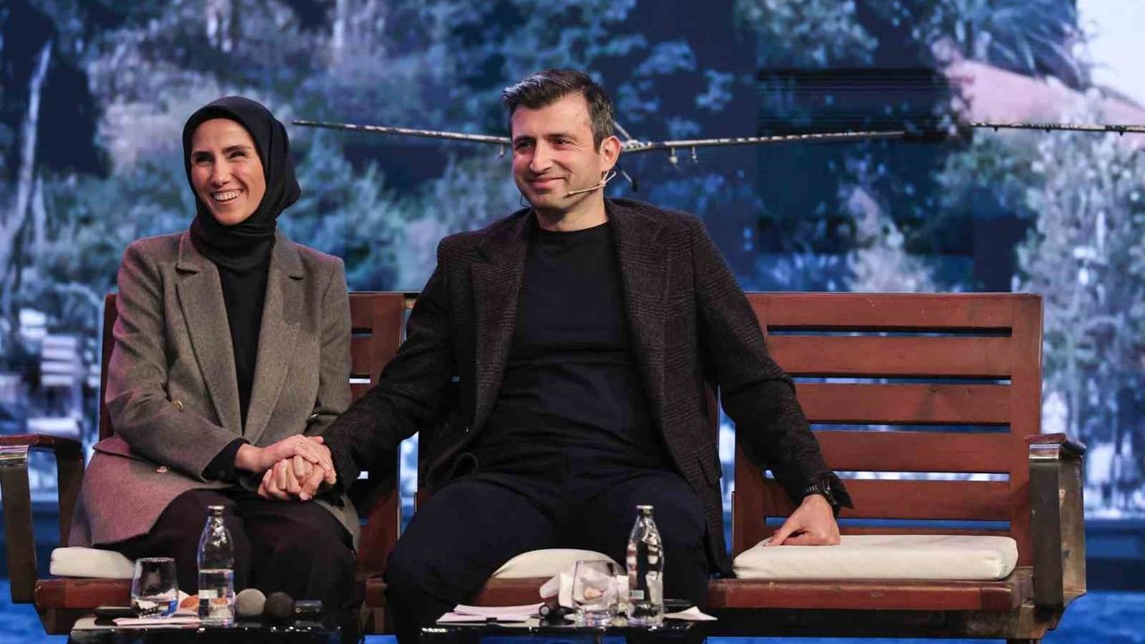 Selçuk Bayraktar: 'Geleceğe yürüyebilmek için farklı olmanız gerekiyor'