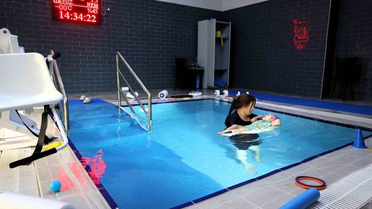 Su altındaki umut: 4 yaşındaki Duru’nun tedavisinde dikkat çeken yöntem