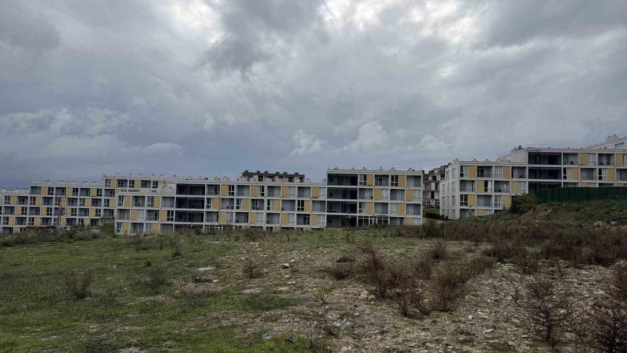 Sakarya’da tartışmalı yurt kararı: Yüzlerce öğrenci ve yatırımcı mağdur oldu