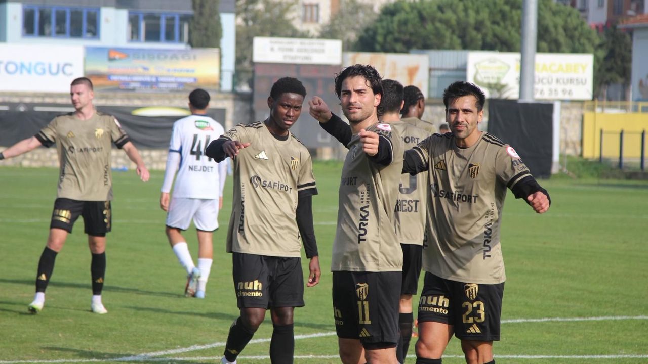 Ahmet Sağat’a Talipler Artıyor: Transferde Hareketli Günler