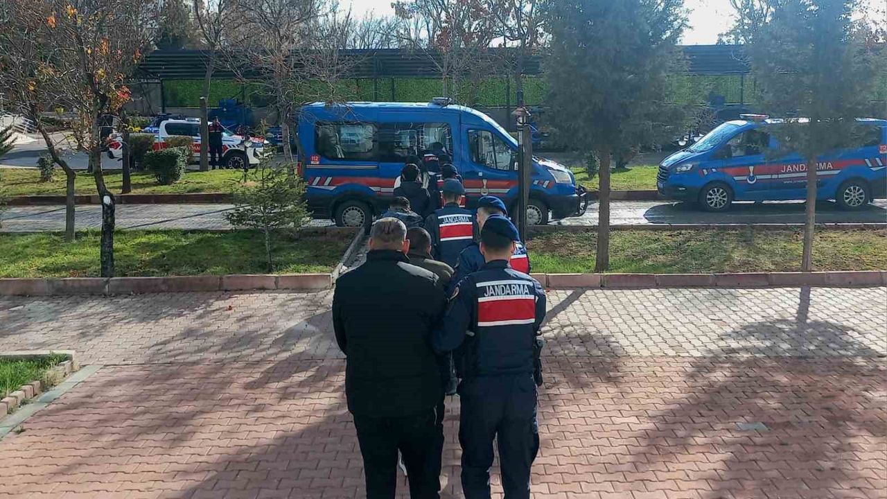 Aksaray Merkezli 5 İl Operasyonunda 5 Şüpheli Yakalandı