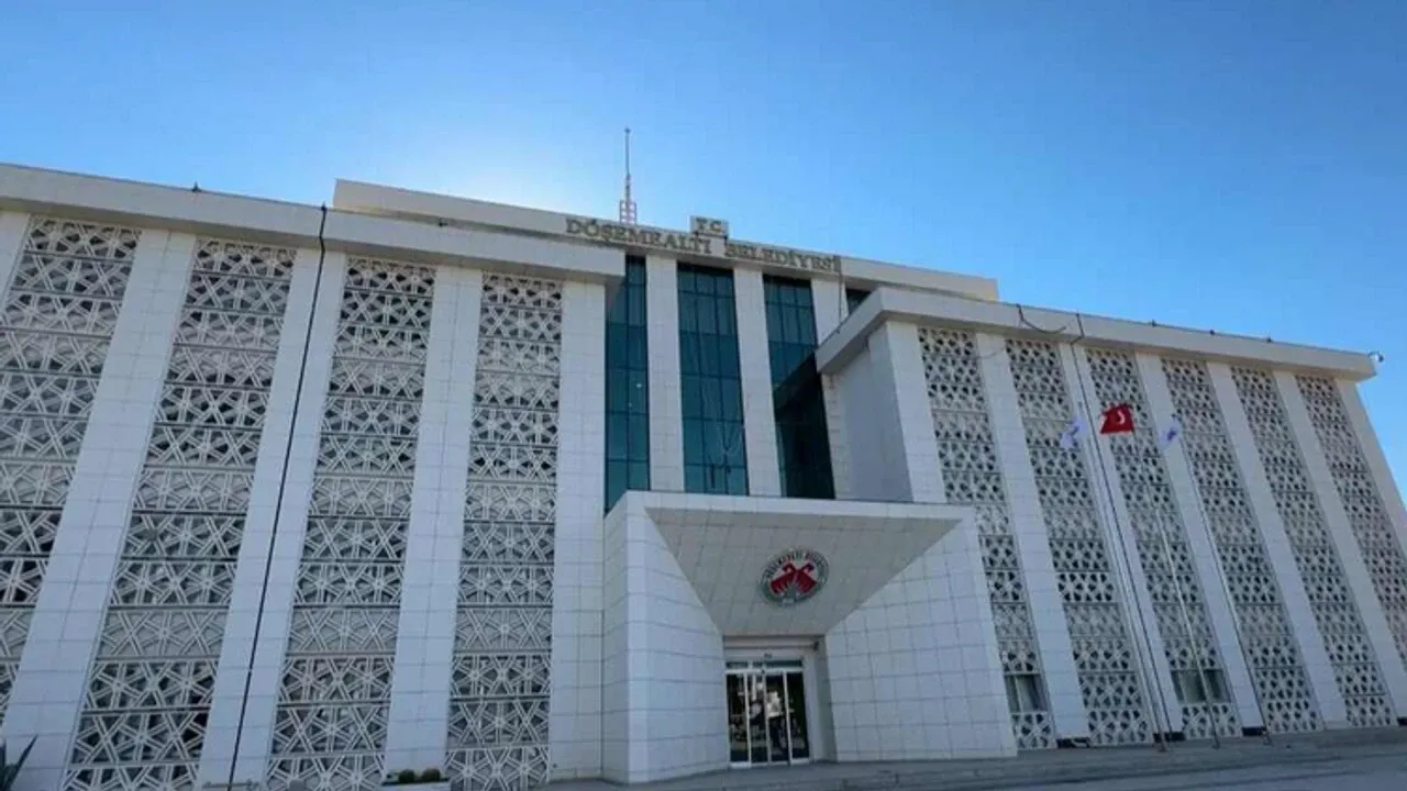 Antalya’da Döşemealtı Belediyesi’ne Operasyon: 10 Gözaltı