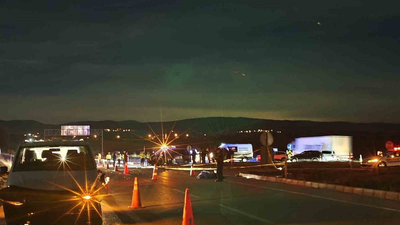 Bolu’da D-100 karayolunda feci kaza: Motosiklet sürücüsü hayatını kaybetti