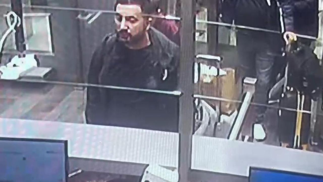 Büyükçekmece Adliyesi'ndeki emanet vurgununda yeni gelişme: İngiltere’ye kaçan çifte kırmızı bülten