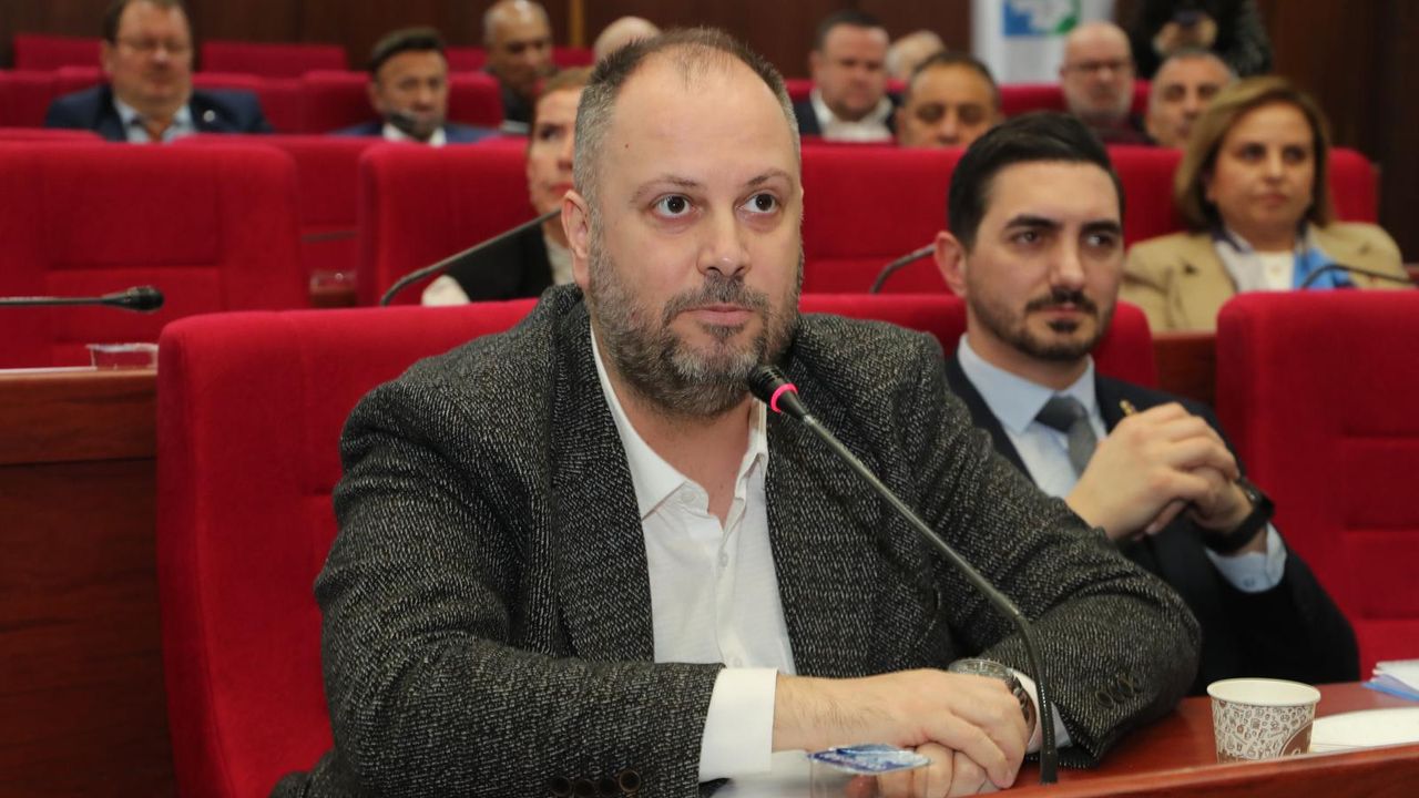 Küçükkaya’dan sert tepki: “Ailelerin acısını siyasete alet edemezsiniz”