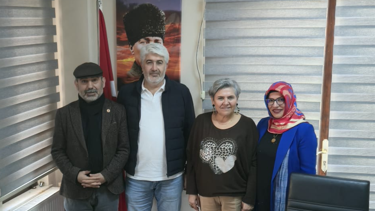 Yozgatlılar Federasyonu’ndan Yahya Kaptan Mahallesi Muhtarı Nermin Şenses’e Ziyaret