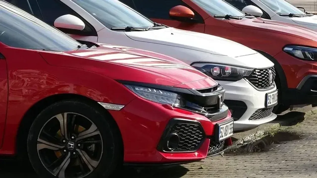 İkinci El Araçta 6 Ay-6 Bin Km Şartı 2026’ya Kadar Uzatıldı