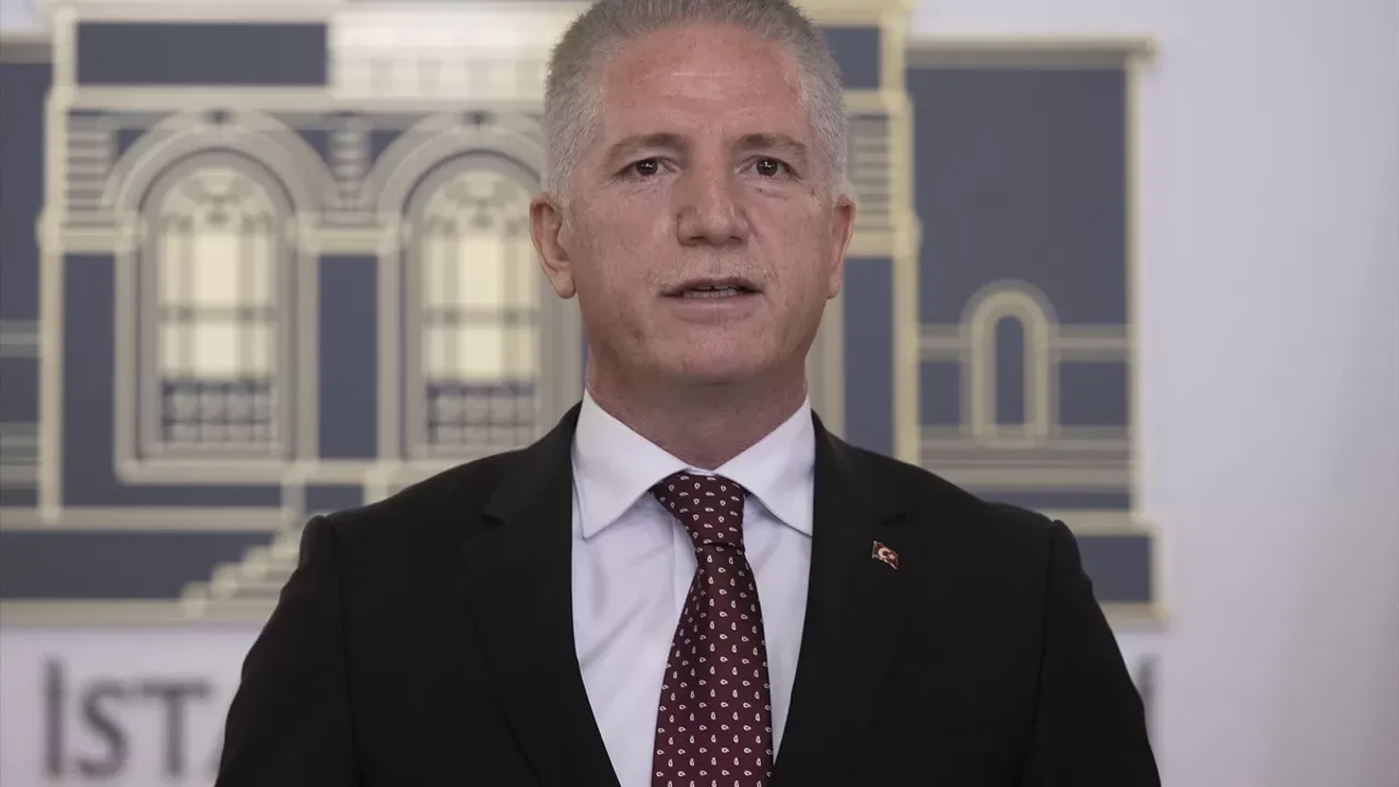 Vali Davut Gül’den Esenyurt’taki Kaza Yaralılarına Hastane Ziyareti