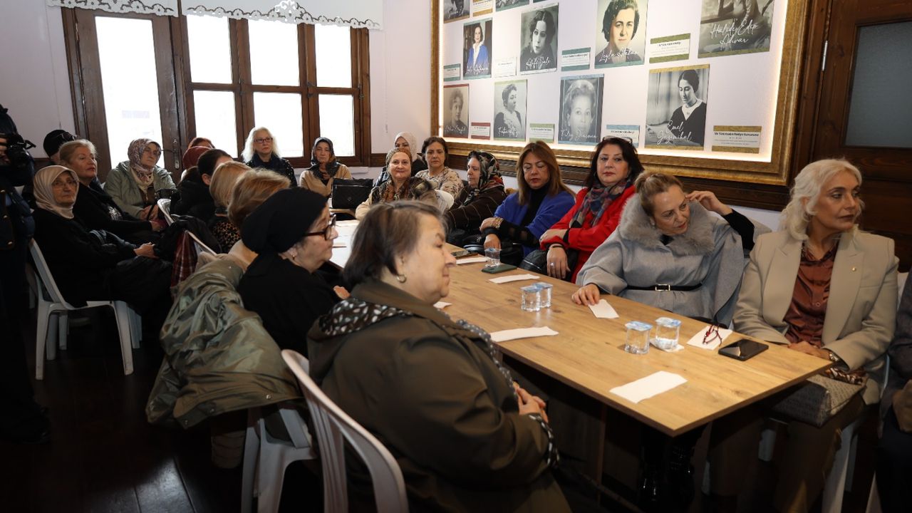 Stresle başa çıkma, sağlıklı yaşam ve hak mücadelesi: İzmit’te kadınlara özel buluşma
