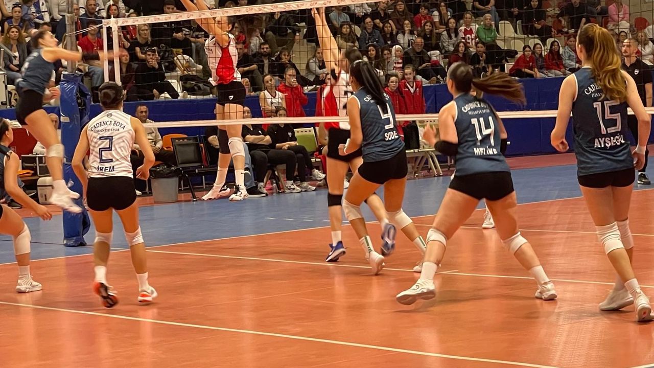 Kadınlar Voleybol 2. Lig’de Derbi Haftası: Tüm Gözler Bu Maçlarda