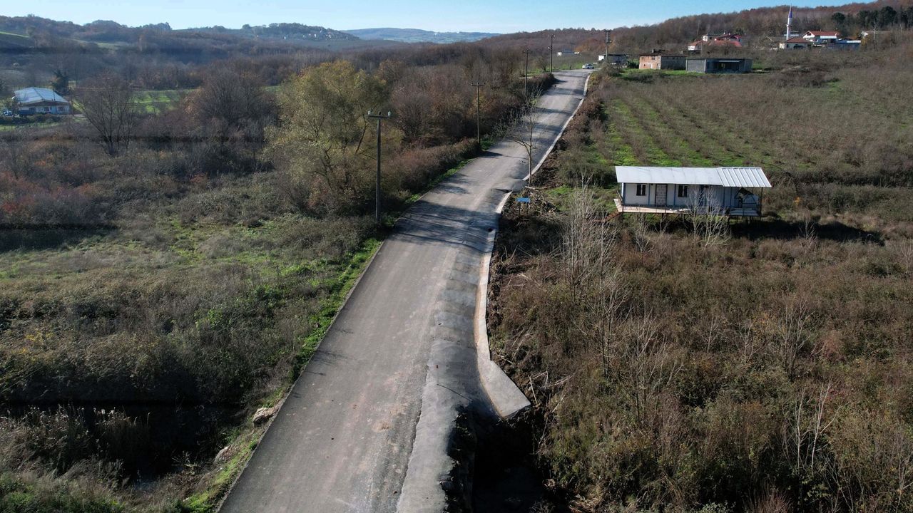 Kandıra’da ulaşım rahatladı: 3 kilometrelik yeni yol hizmete girdi