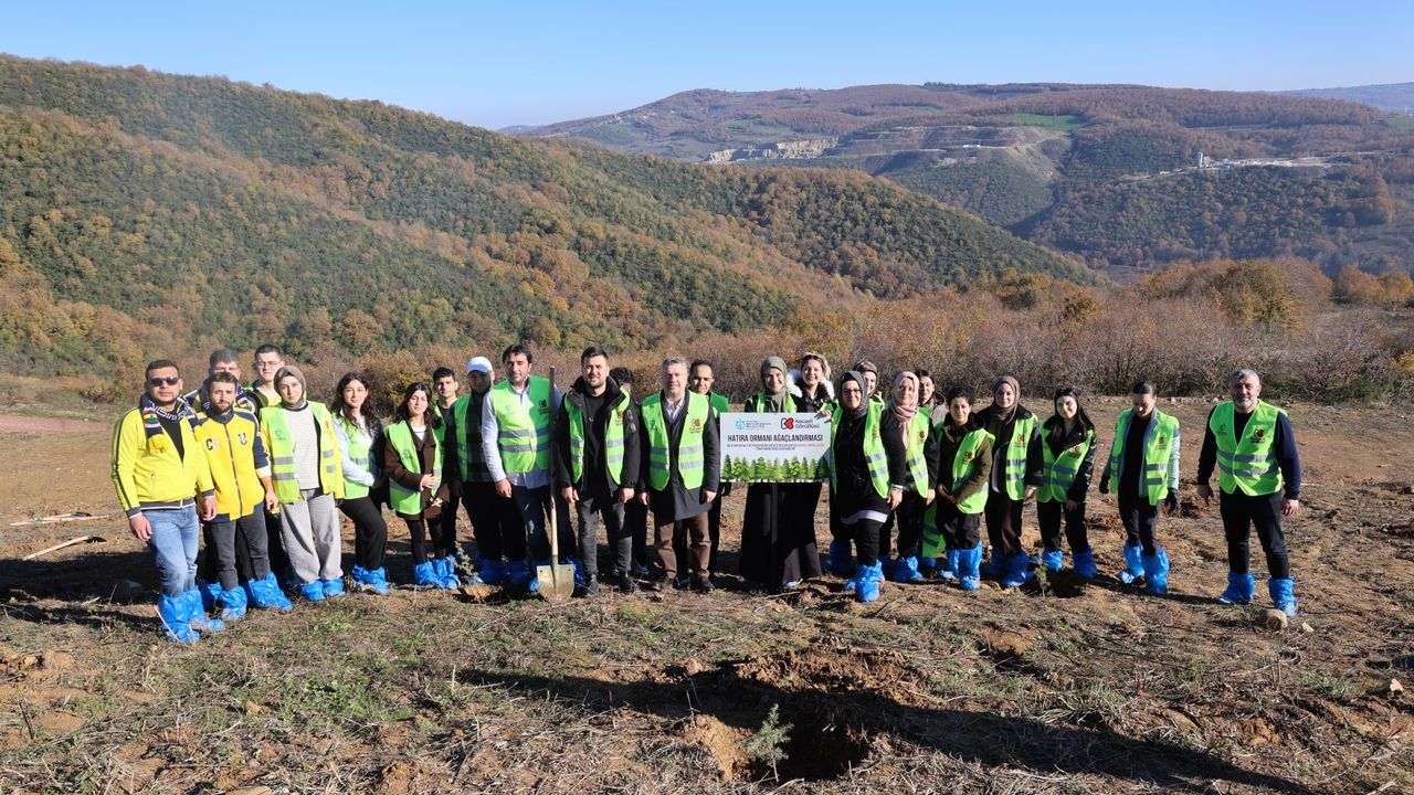 Kocaeli Gönüllüleri 250 fidanla geleceğe nefes oldu