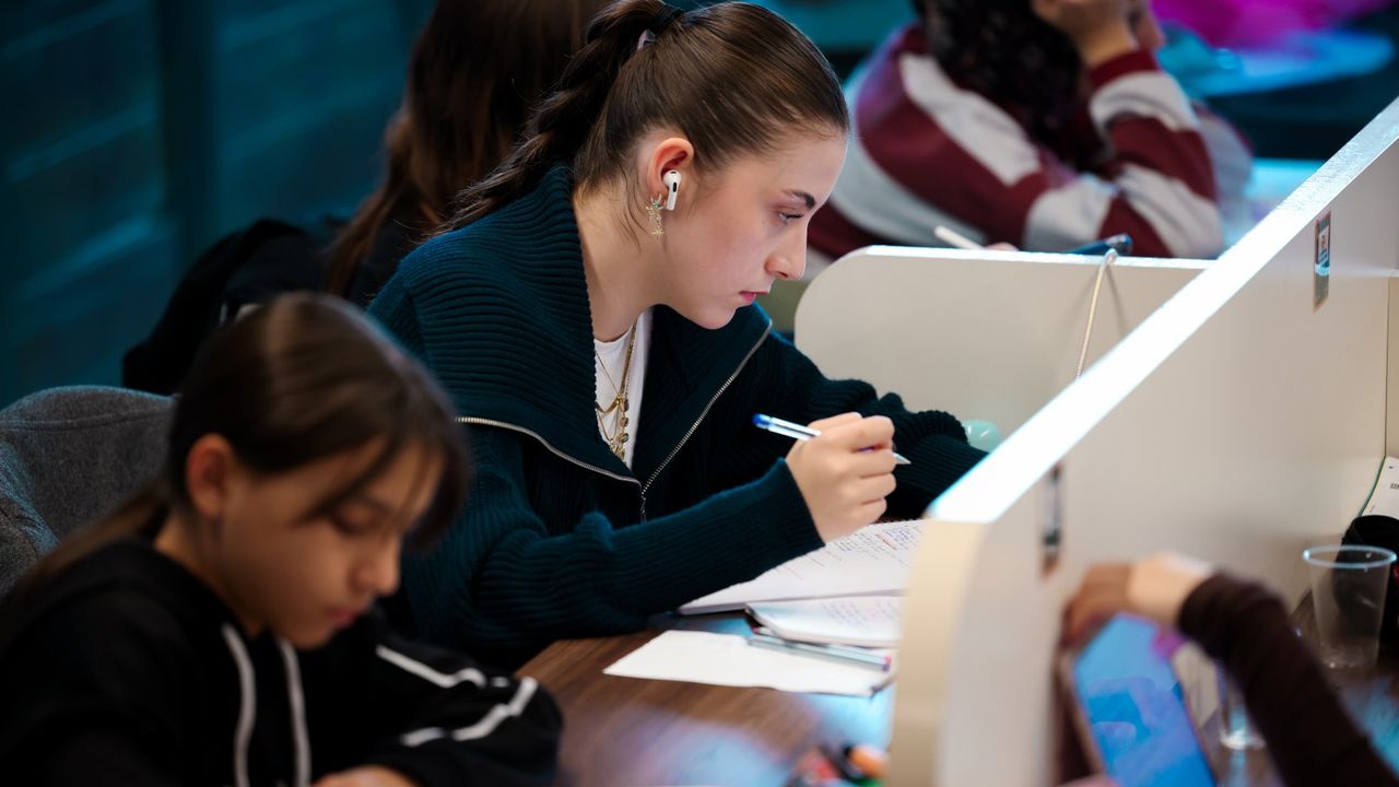 Kütüphanem Kocaeli, 2025 Yılında 478 Bin Ziyaretçiyi Ağırladı