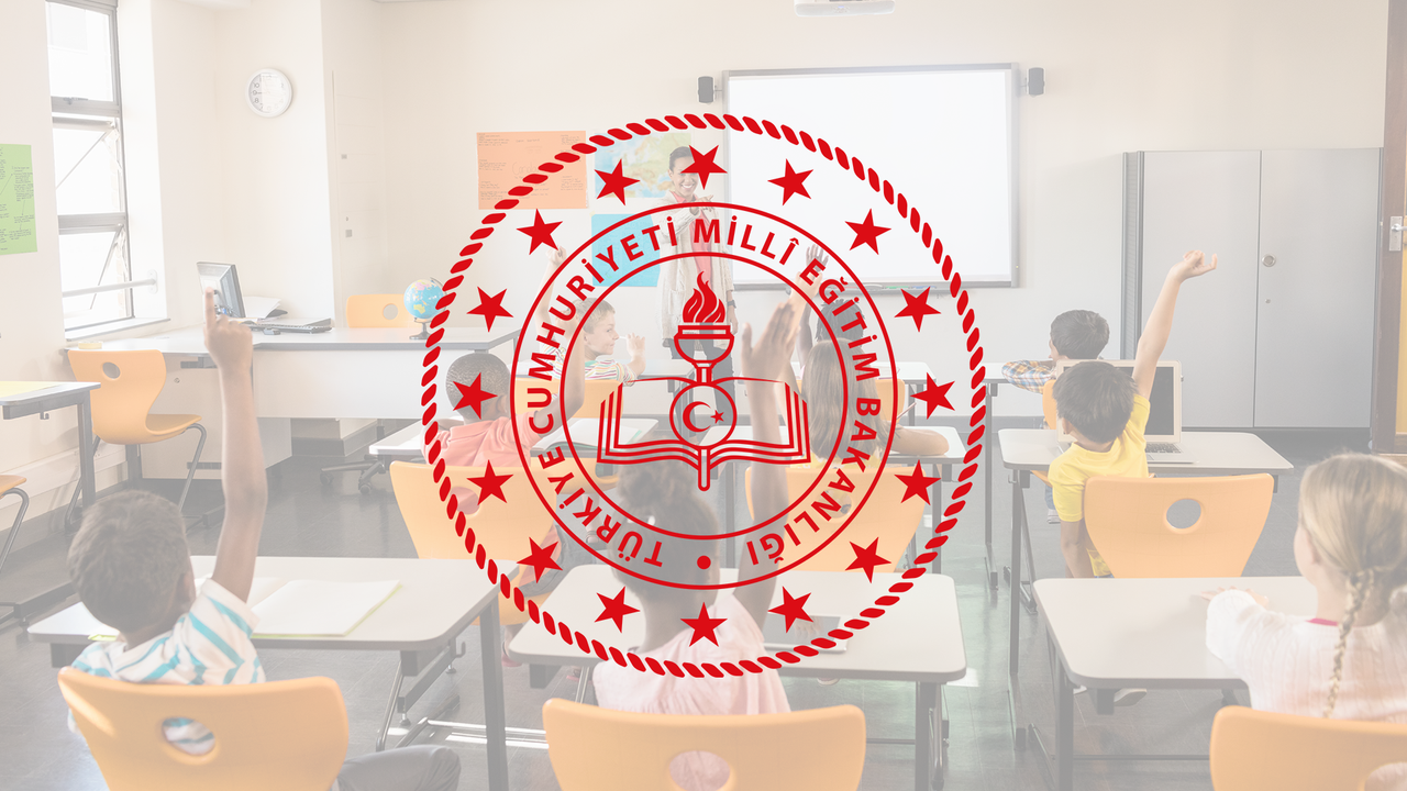 MEB tatil takvimi açıklandı: 15 tatil ve nisan ara tatili hangi tarihlerde yapılacak?